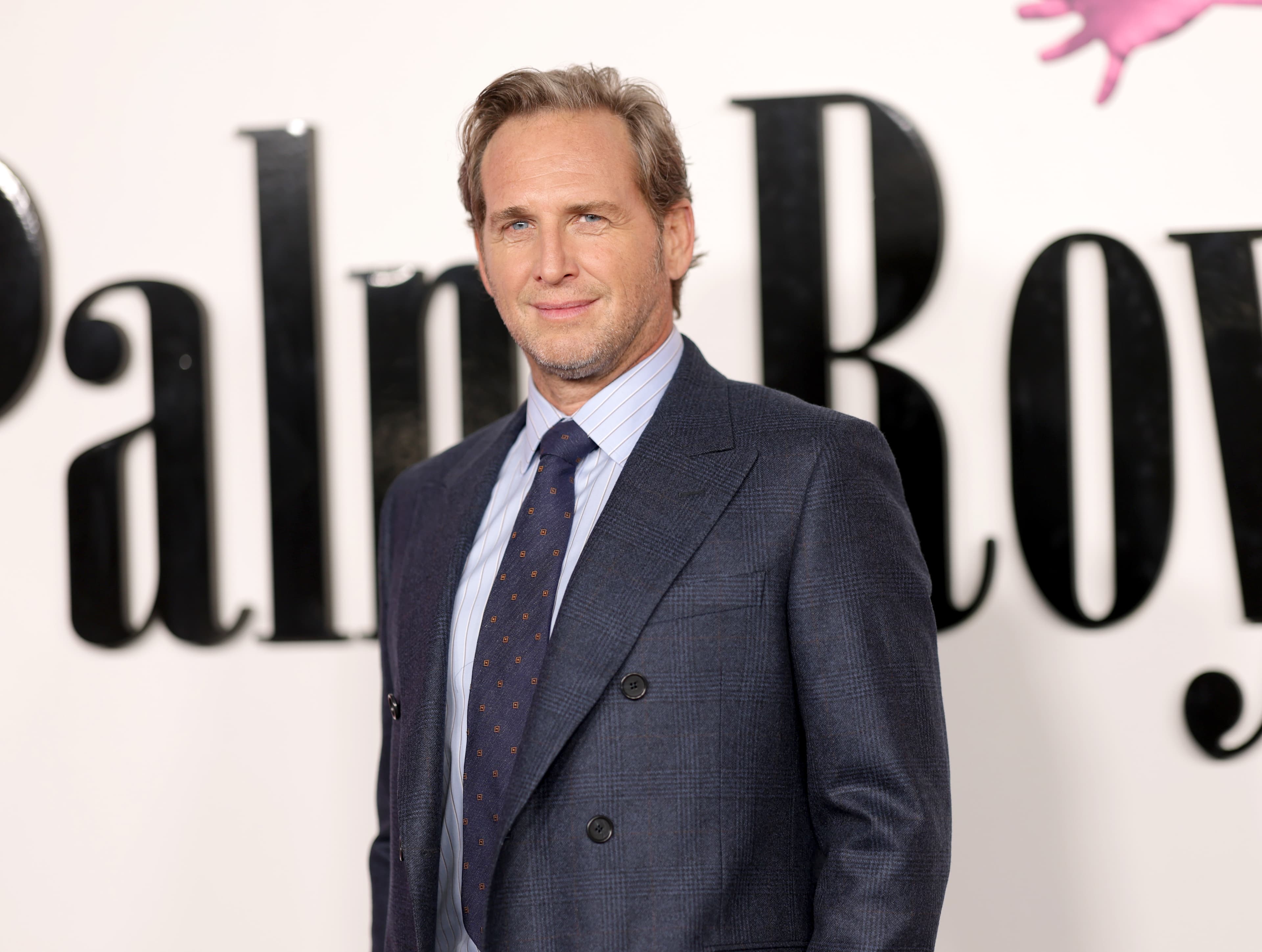 Nicole Kidman, Elle Fanning Paramount+ Series âDiscretionâ Casts Josh Lucas
