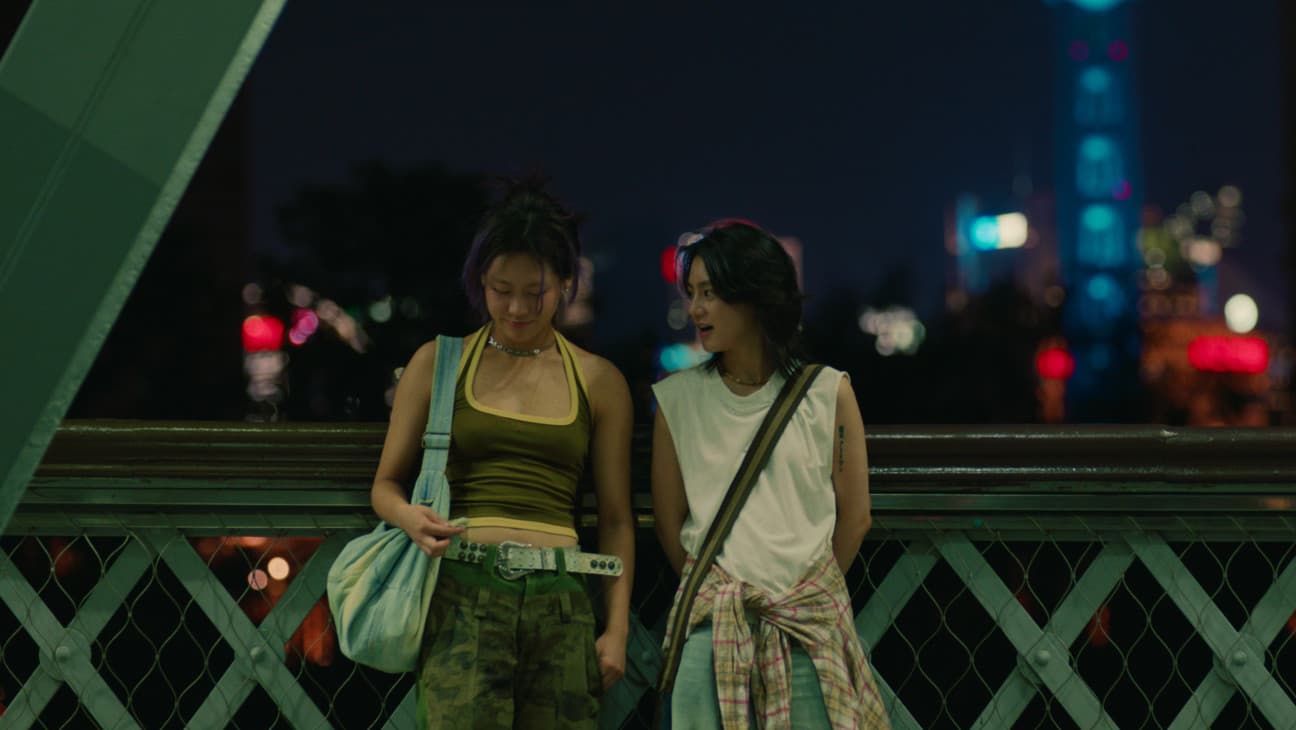 Two Women Wander the Streets of Shanghai in Queer Love Story âEphemeraâ (Exclusive Clip)