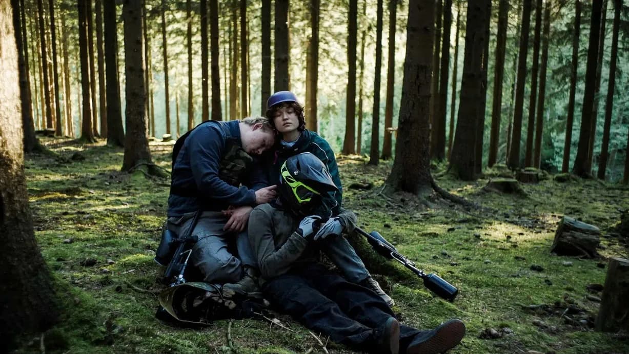 ‘Oasis’ Director on Asking Uncomfortable Questions About Exclusion and Why Violence Is “Like a Virus”